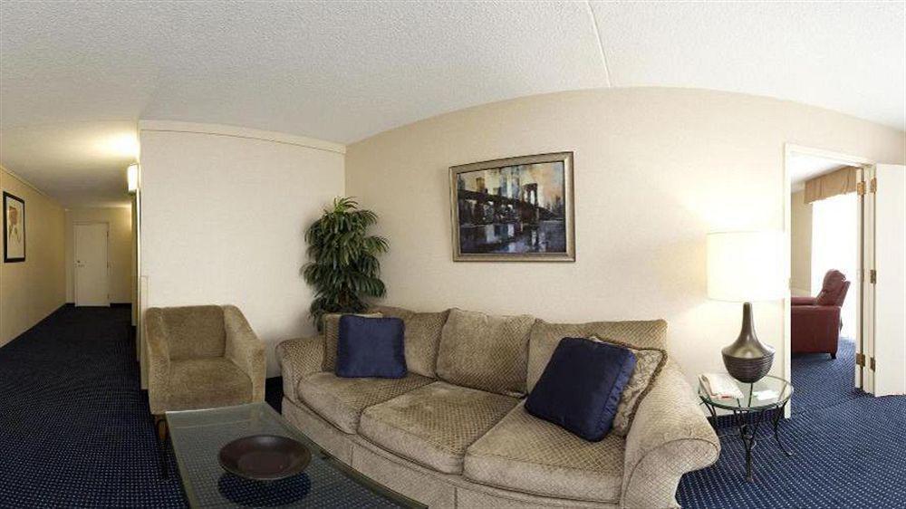 Holiday Inn Akron-West By Ihg Montrose Eksteriør billede